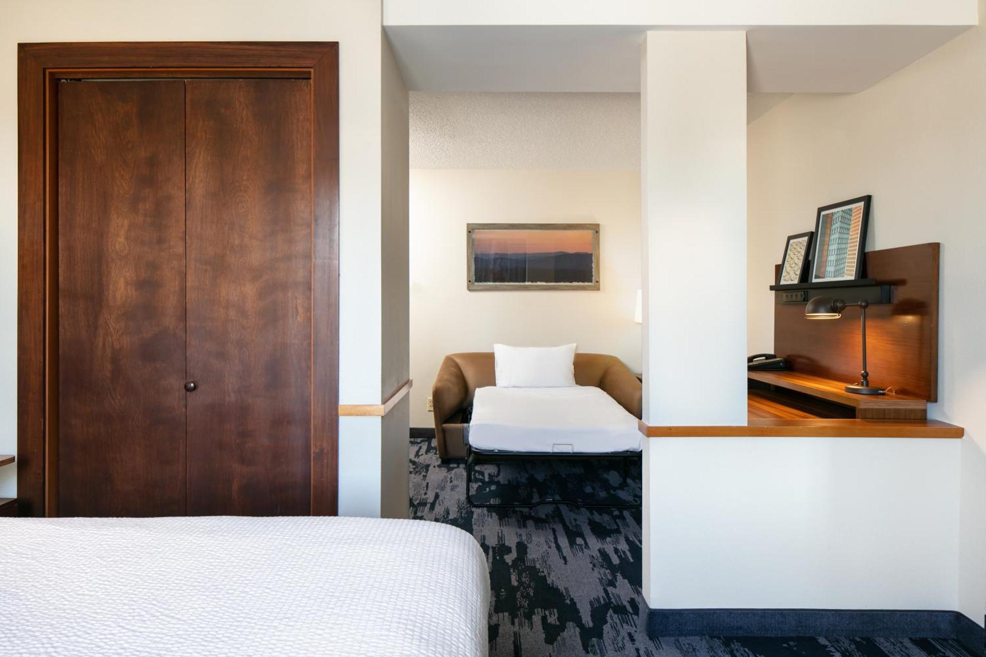 Fairfield Inn & Suites By Marriott Tulsa Central Ngoại thất bức ảnh