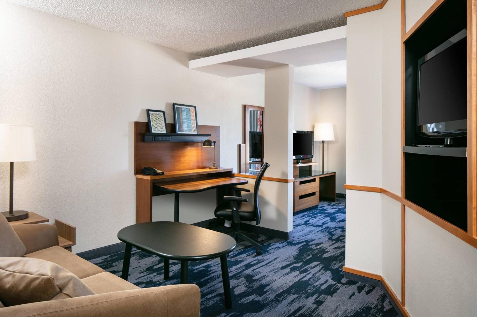 Fairfield Inn & Suites By Marriott Tulsa Central Ngoại thất bức ảnh